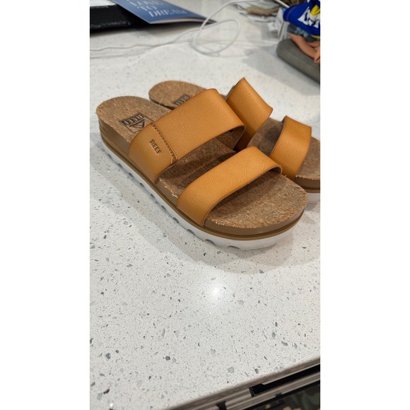 Reef Women's Sandals in Tan - Picture 4 of 4